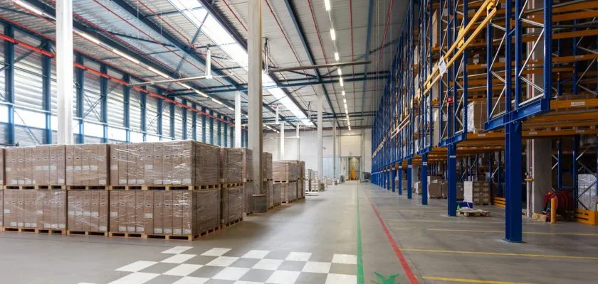 view-full-warehouse